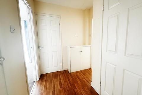 2 bedroom apartment for sale, Augusta Court, Wallsend
