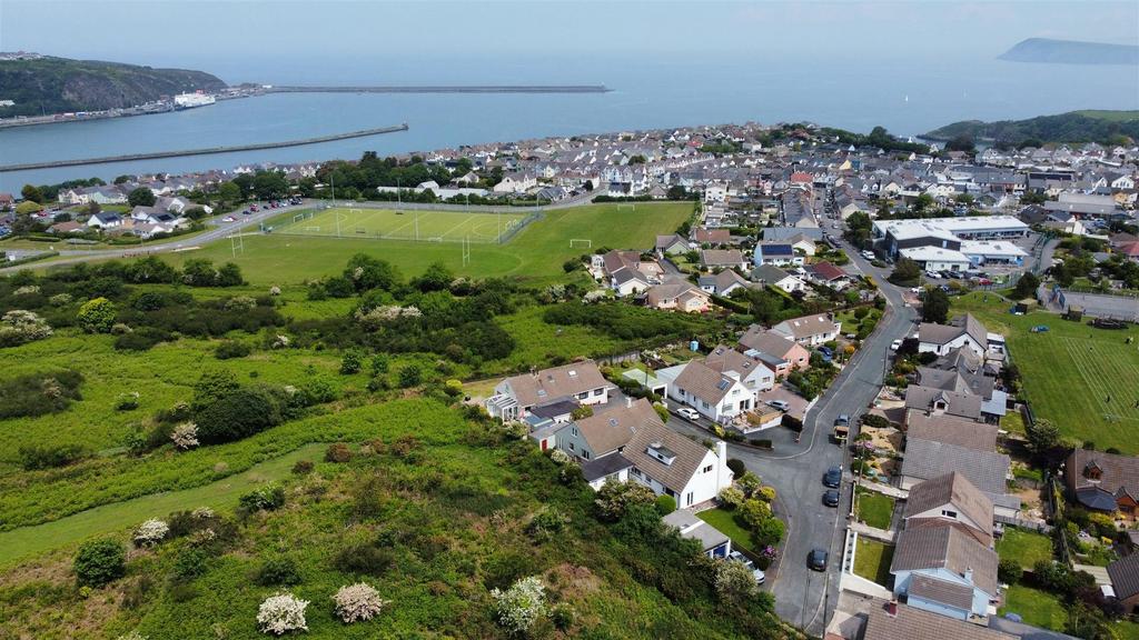 7, Pen Y Bryn Fishguard, Pembrokeshire, SA65 9 BP 1