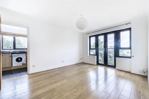 Flat 5, Dukes Court, 250 Croydon Road, Beckenham, BR3 4DA