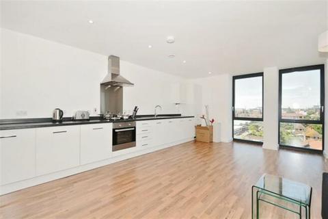 2 bedroom apartment to rent, Bloemfontein Road, London, W12