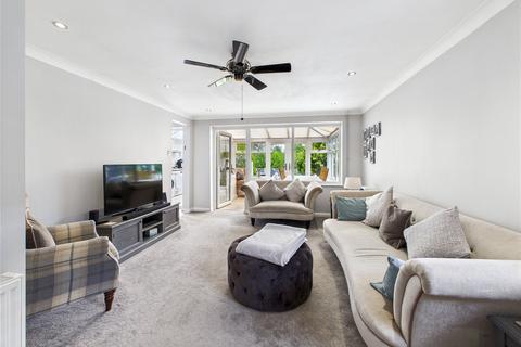 14 Barnardiston Way, Witham, CM8 2EQ