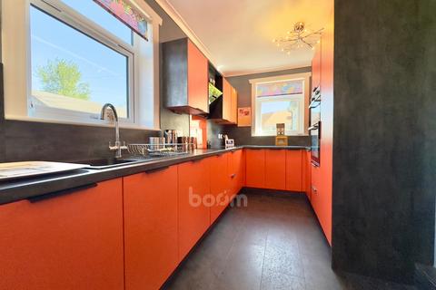 13 Dipple View, Kilbirnie, KA25 7HS