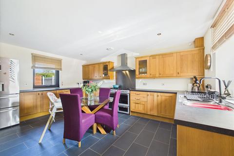 5 bedroom barn for sale, Blyth Bridge, The Mount, EH46