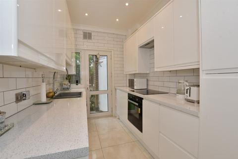 24 Waverley Road, London, E18 1HX
