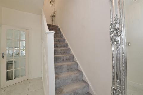 24 Waverley Road, London, E18 1HX