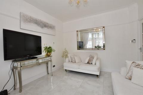 24 Waverley Road, London, E18 1HX