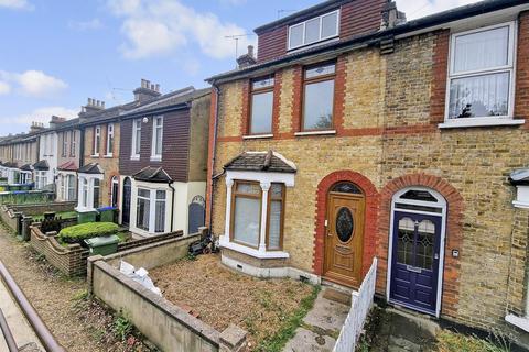 3 bedroom end of terrace house for sale, Old Road, Crayford, Kent