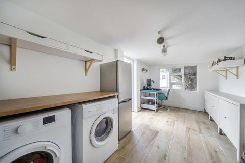 27 Eynsford Road, Greenhithe, DA9 9HB