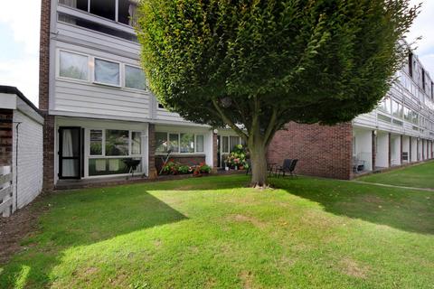 Fairlea Place, W5