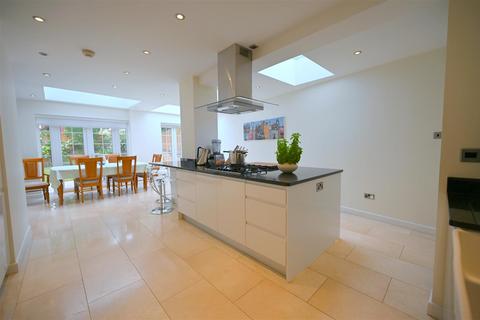 5 bedroom detached house for sale, Harborne Park Road, Birmingham B17