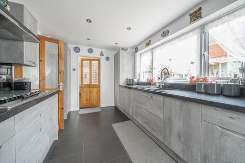 undefined, Holland Close, Bromley