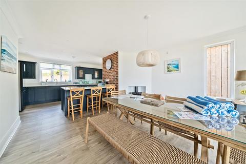 Greenbank Beach Road, Woolacombe, EX34 7BT