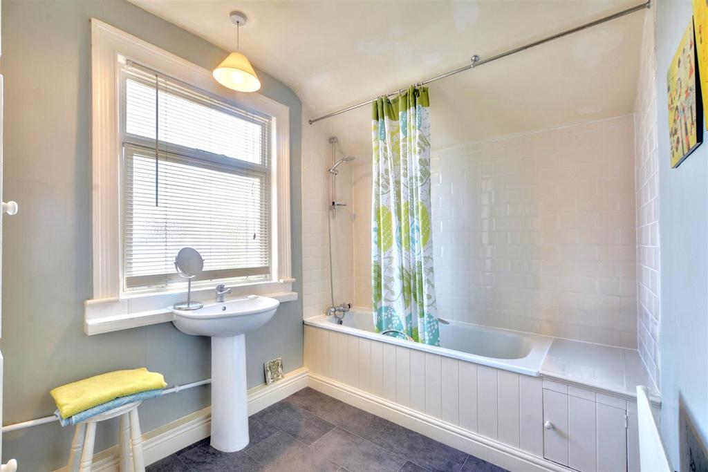 Bathroom NEW.jpeg