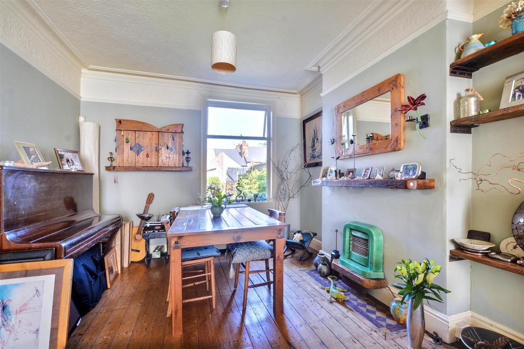 Dining Room 2.jpeg