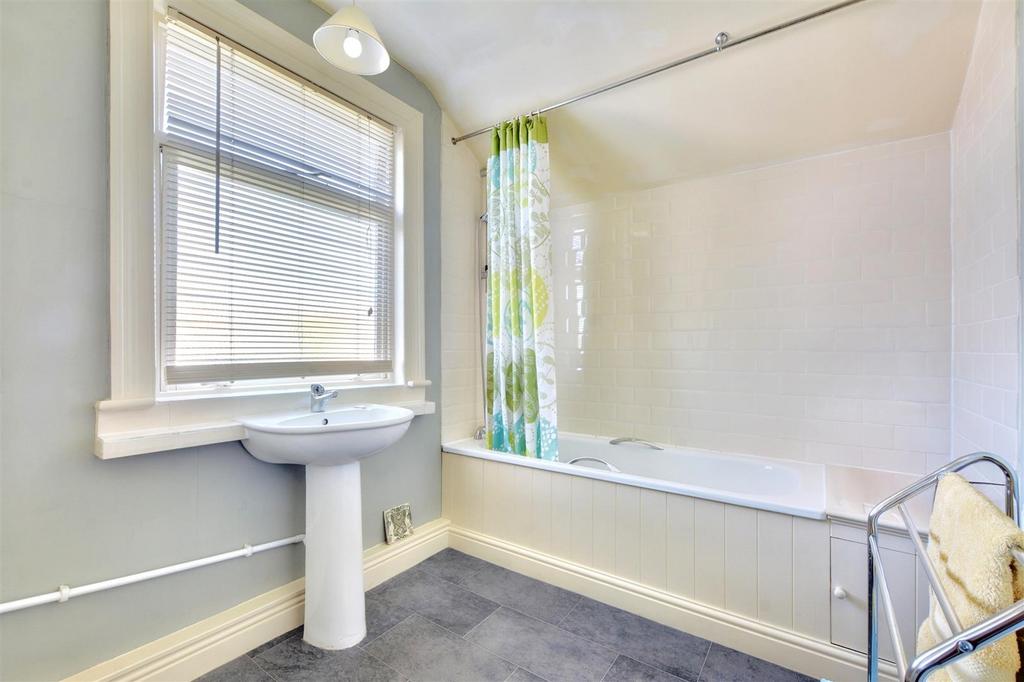 Bathroom.jpeg