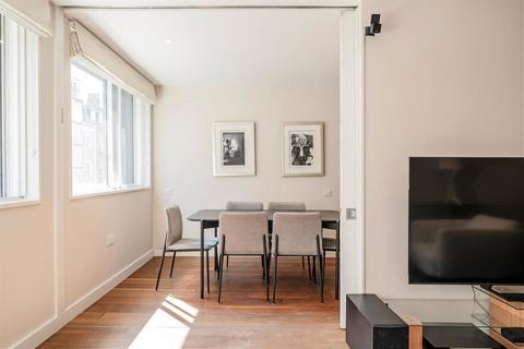 2 bedroom flat for sale, Great Portland Street, London W1W