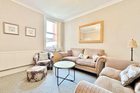 3 bedroom terraced house to rent, Romer Road, Liverpool