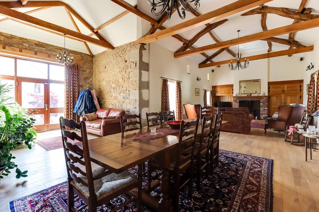 Living/Dining Room
