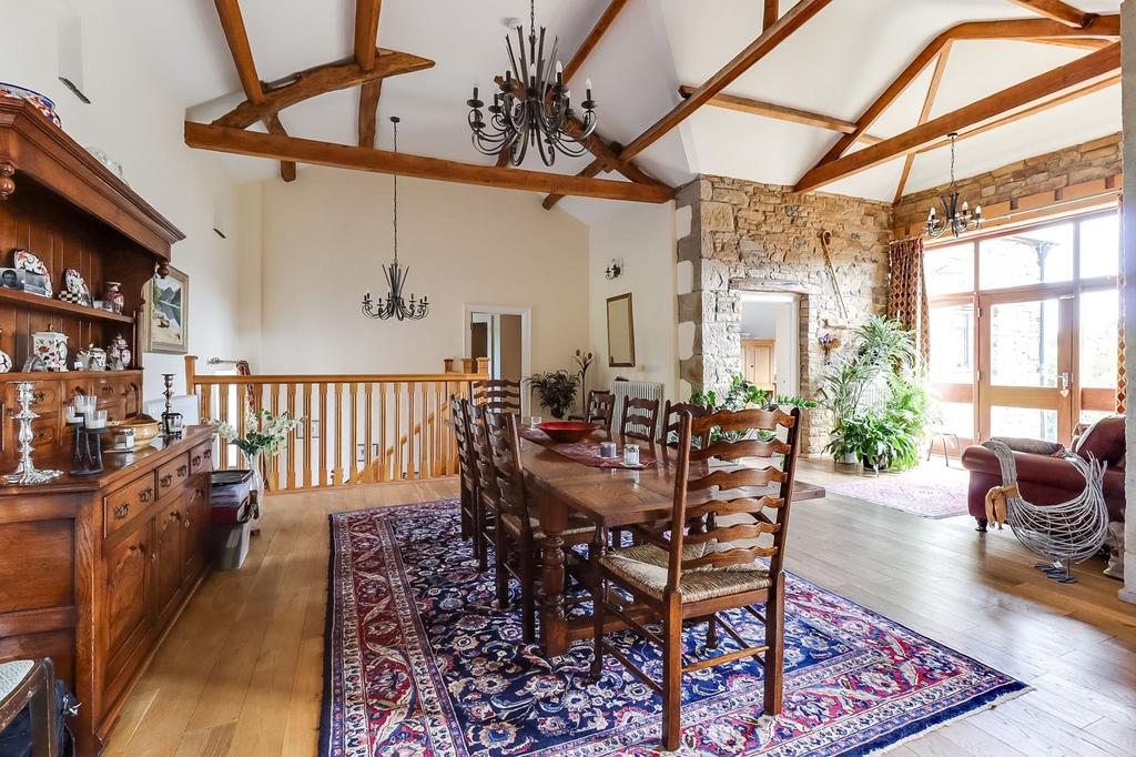Living/Dining Room