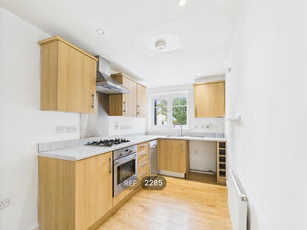 Kitchen &amp; Living area