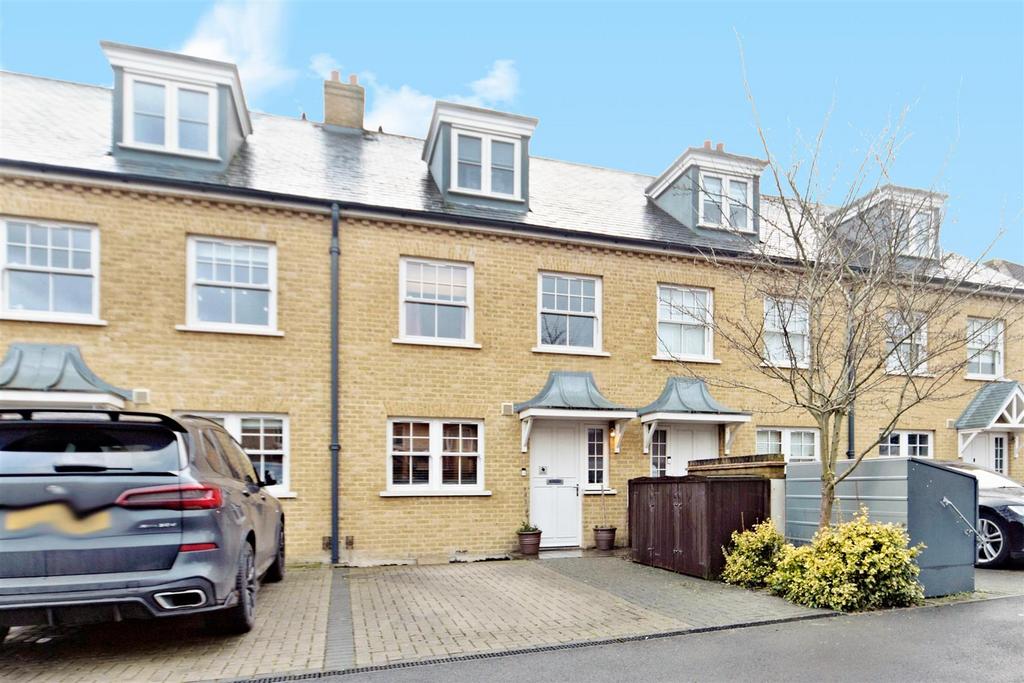 Pilgrim Close