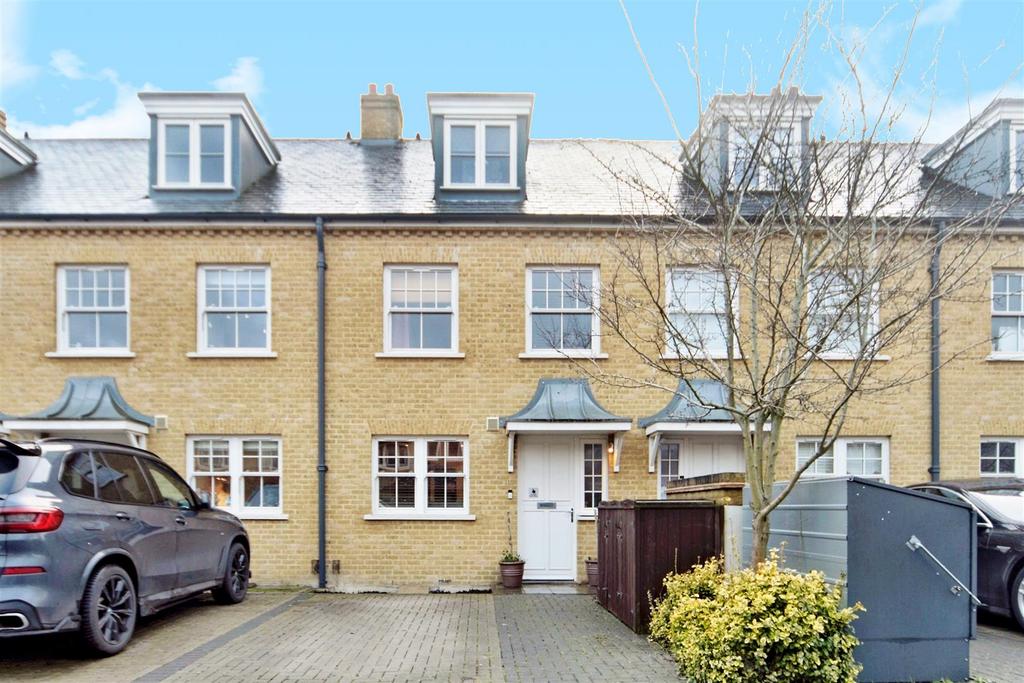 Pilgrim Close