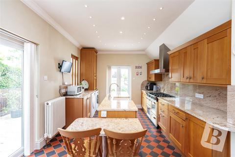 5 bedroom semi-detached house for sale, Wrotham Road, Gravesend, Kent, DA11