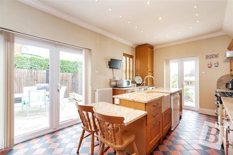 5 bedroom semi-detached house for sale, Wrotham Road, Gravesend, Kent, DA11
