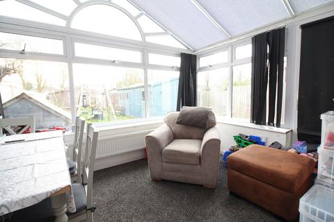 4 bedroom semi-detached house for sale, Albion Street, Kingswinford DY6