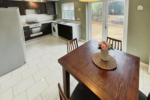 4 bedroom terraced house for sale, Wood Green, Bridgend, Bridgend County. CF31 4DY