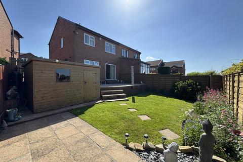 3 bedroom semi-detached house for sale, Ings Mill Drive, Clayton West, HD8 9PW