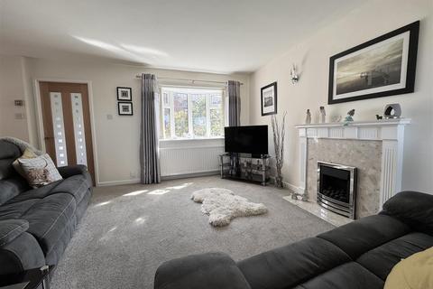 3 bedroom semi-detached house for sale, Ings Mill Drive, Clayton West, HD8 9PW