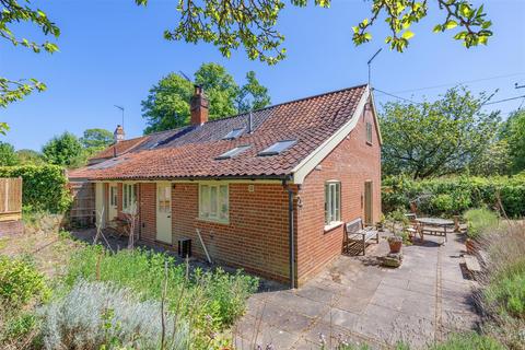 2 bedroom end of terrace house for sale, Blackheath Road, Halesworth IP19