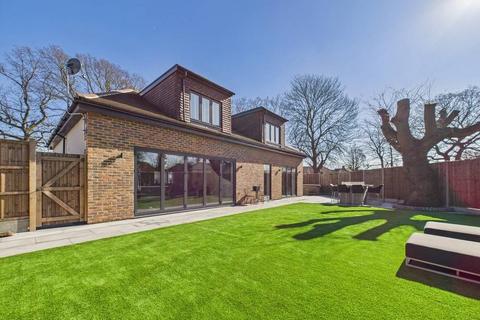 4 bedroom detached bungalow for sale, Maple Crescent, Sidcup DA15