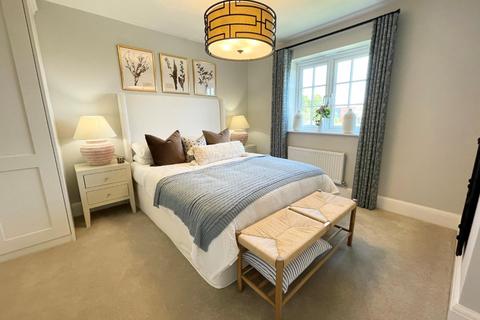 4 bedroom detached house for sale, West Street, Northampton NN5