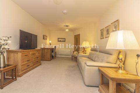 1 bedroom flat for sale, Burlington Gardens, Leyland PR25