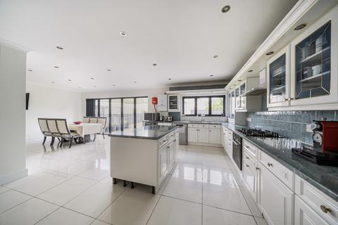 6 bedroom semi-detached house for sale, Weston Drive, Stanmore