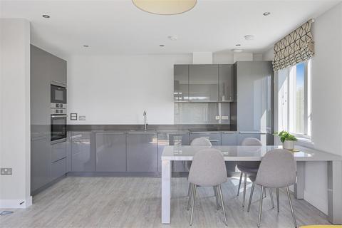 2 bedroom apartment for sale, Knightly Avenue, Cambridge CB2