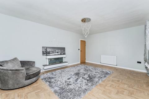 16 Barrfield Road, Rhuddlan, Rhyl, LL18 2RY