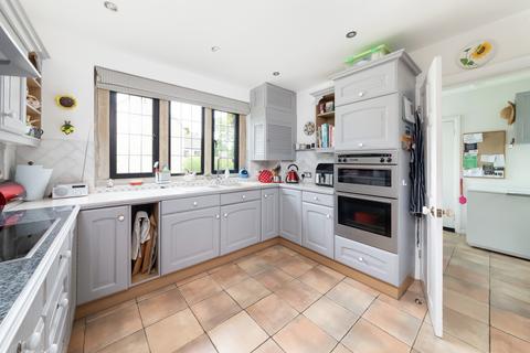 undefined, 32 Sinnels Field, Shipton-under-Wychwood OX7