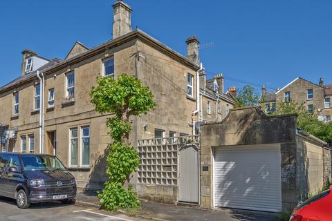 2 bedroom end of terrace house for sale, Ashley Avenue, Somerset BA1