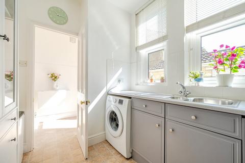 31 Ashley Avenue, Lower Weston, Bath, BA1 3DS