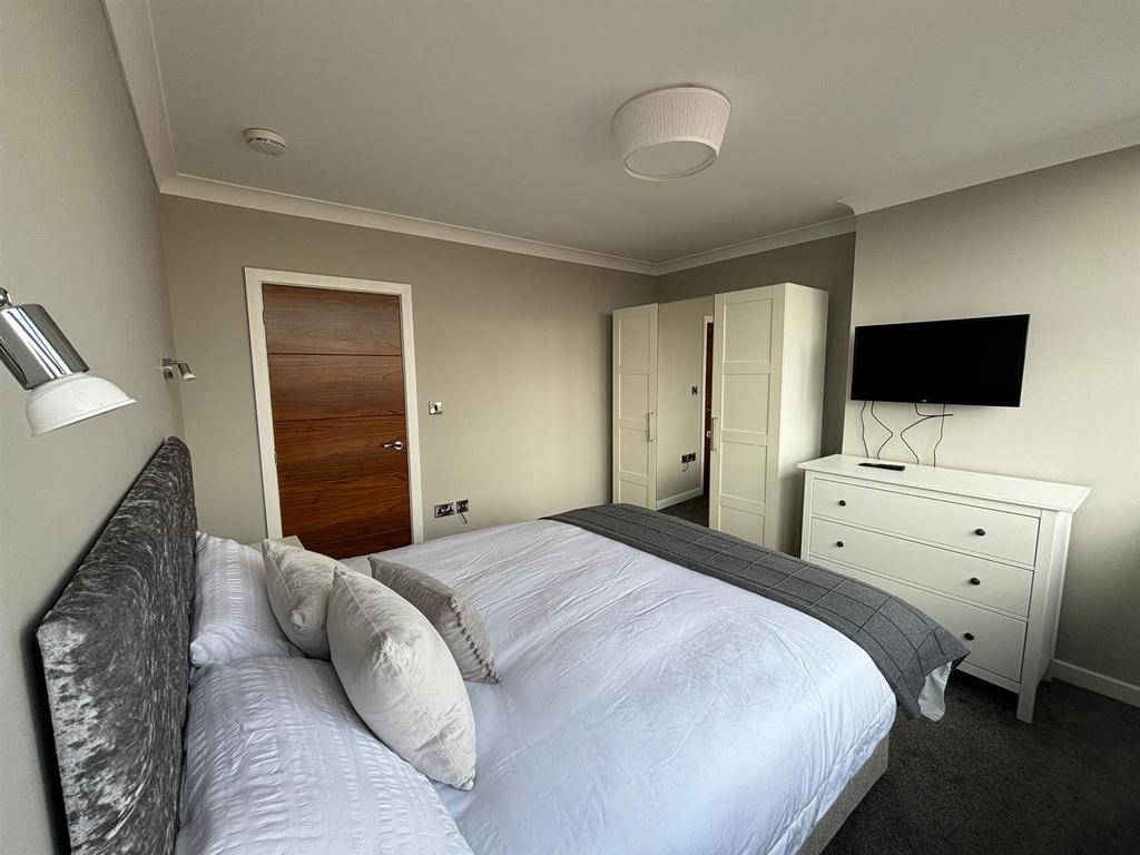 Bedroom.jpg