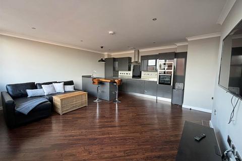 1 bedroom apartment to rent, Essex House, Manor St