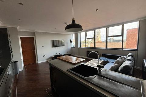 1 bedroom apartment to rent, Essex House, Manor St