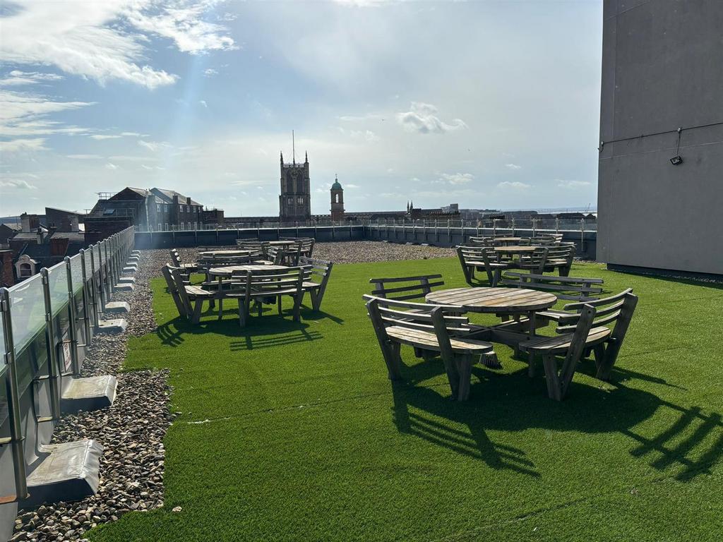 Rooftop 3.jpg