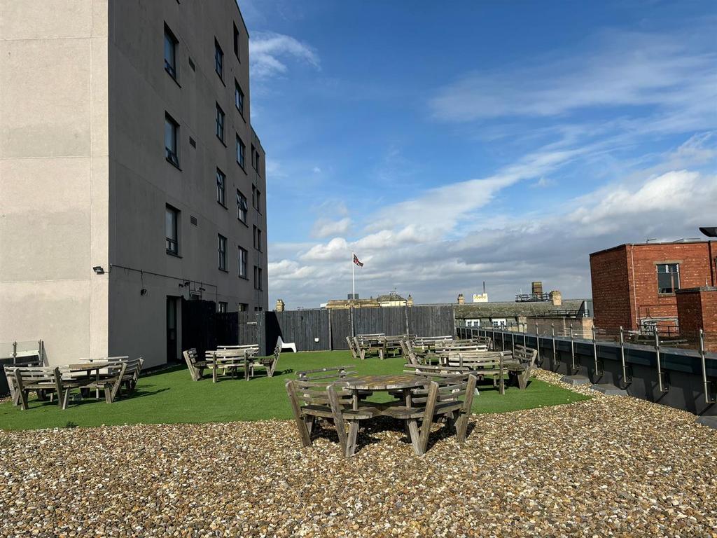Rooftop 4.jpg
