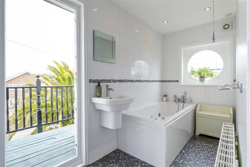 Modern Bathroom
