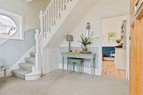 4 bedroom detached house for sale, Grand Drive, Herne Bay