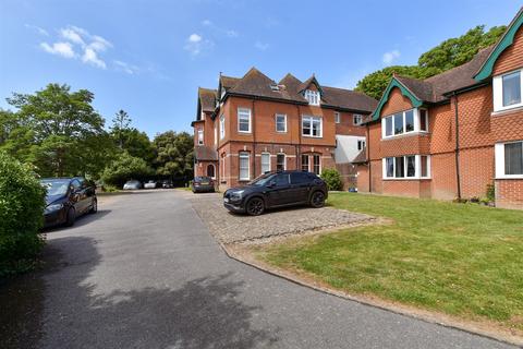 2 bedroom ground floor flat for sale, Lansdowne Road, Worthing, West Sussex